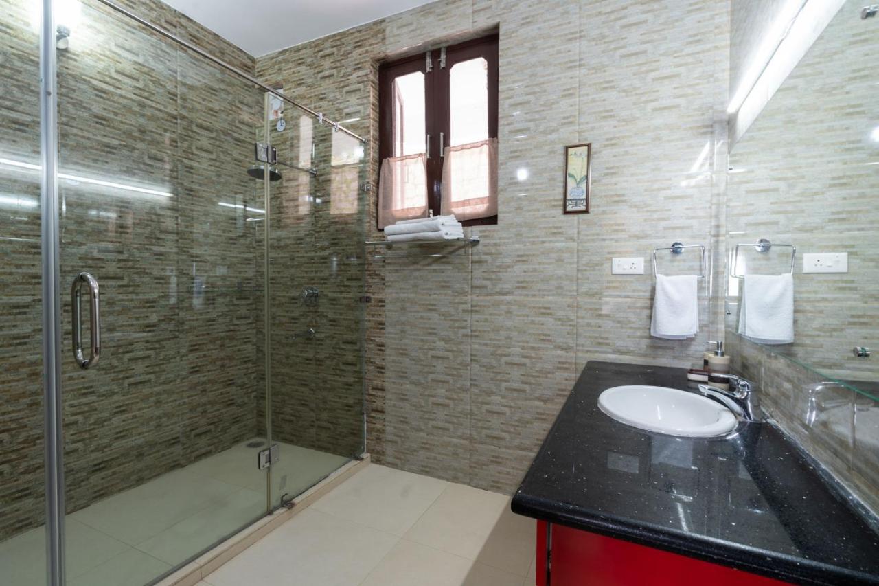 Villa Woodside Meadows By Veo - Part Of Stayvista 卡绍利 外观 照片